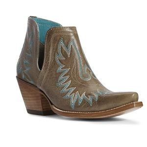 Ariat Women’s Dixon Fashion Booties- Snip Toe